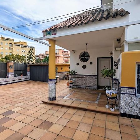 Вилла Adosada En El Puerto Santa Maria Эль-Пуэрто-де-Санта-Мария Экстерьер фото